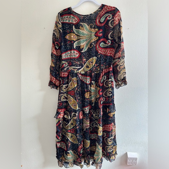 VELVET by Graham and Spencer 
GLIMMER DRESS - PAISLEY size Medium - Picture 9 of 14